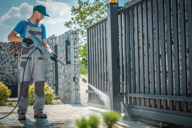 Best Roof Washing  in Levittown, NY